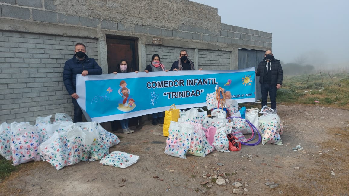 La exitosa campaña del Día de las Infancias permitió llegar con juguetes a diversas instituciones de Azul