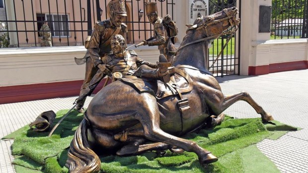 CESUAR invita a la comunidad al izamiento de la Bandera Nacional en el aniversario de la muerte de San Martín